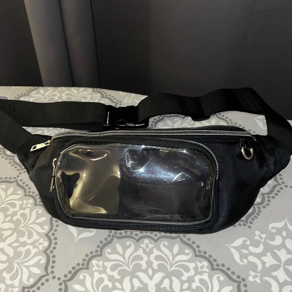 Madden Girl fanny pack - Picture 1 of 4
